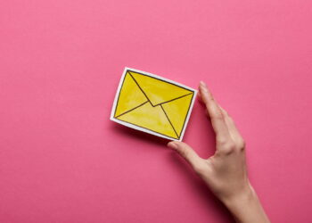 Você não vai acreditar no que dizia o primeiro e-mail da história