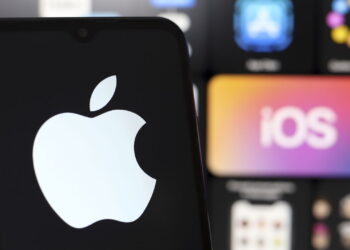 Novo visual do iOS 26 causa estranheza e usuários buscam como desativar