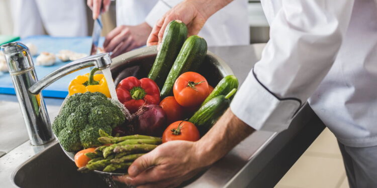 IFRJ oferece curso para se destacar em segurança e qualidade nutricional