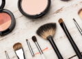 5 passos para limpar pincéis de maquiagem do jeito certo e salvar sua pele