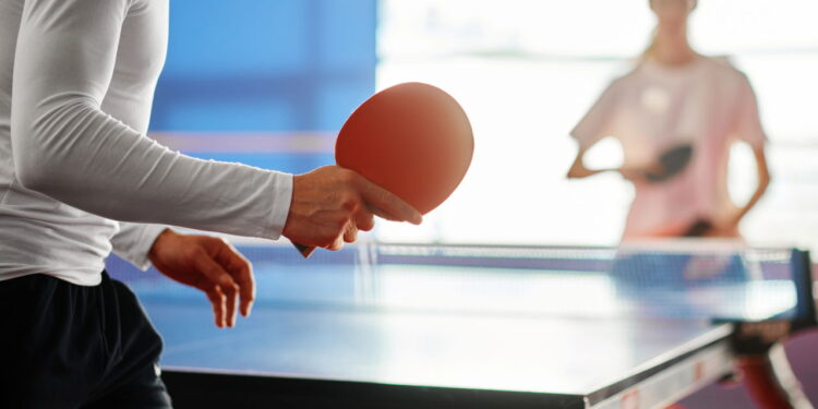 Quer jogar tênis de mesa? Dicas essenciais para começar no ping-pong