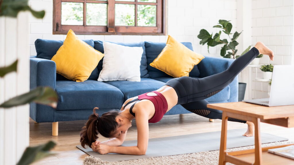 O melhor treino de 5 minutos para quem não tem tempo nem academia