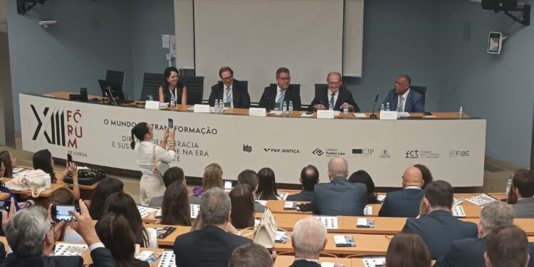 Fórum de Lisboa Discute Desafios para o Desenvolvimento Econômico Brasileiro em Meio a Insegurança Jurídica e Polarização Política