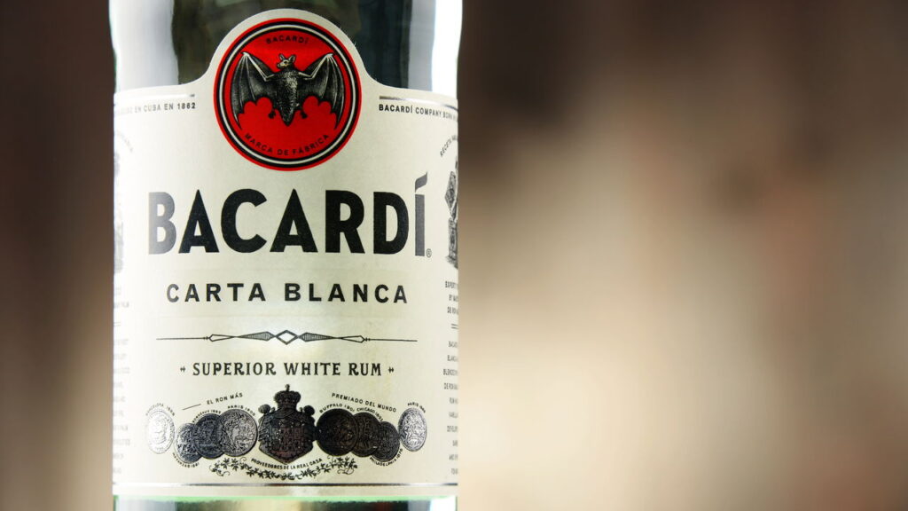 A história da Bacardi o rum que nasceu em Cuba e conquistou o mundo