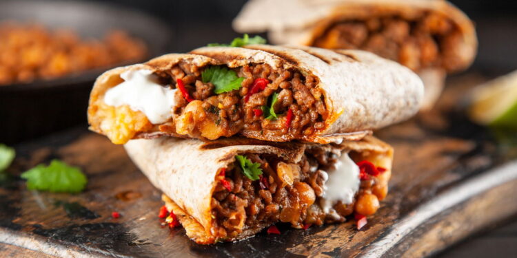 Como o burrito nasceu para ser uma comida prática e virou um clássico!