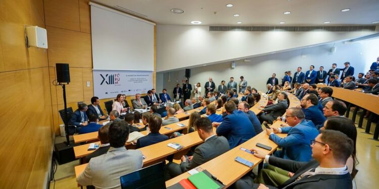 Fórum em Lisboa discute liberdade de expressão e desafios institucionais