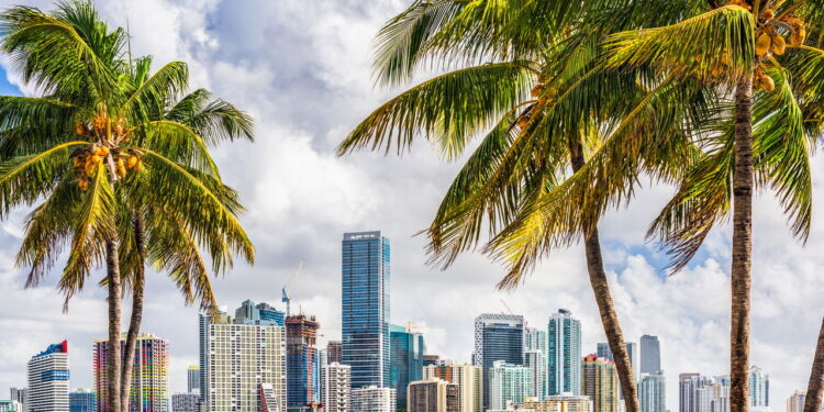 Latam oferece voos para Miami a partir de 29 mil milhas