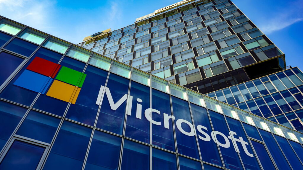 O que a Microsoft fez para superar a Apple e brigar pelo posto de mais valiosa! Entenda