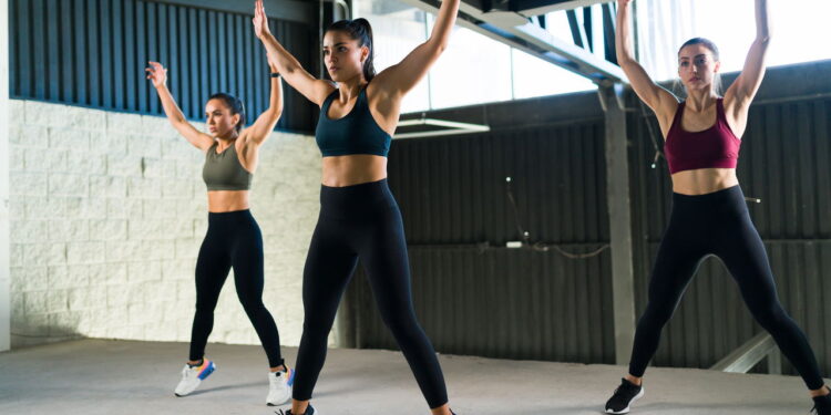 5 exercícios sem equipamentos para melhorar sua coordenação em qualquer lugar!