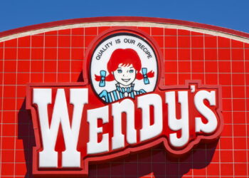 A história da Wendy's e do hambúrguer quadrado que desafiou os rivais! Entenda
