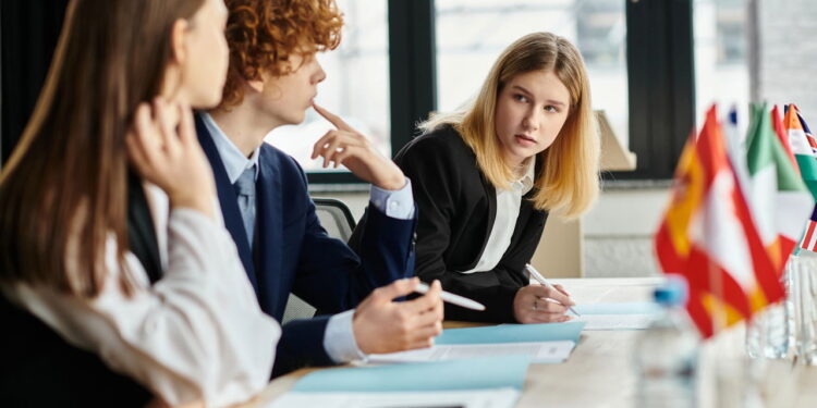 UFMG prorroga inscrições para curso em Direito Global