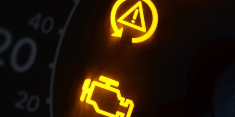 Você pode salvar seu carro só entendendo essas luzes