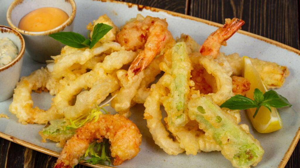 Quem inventou o tempura? A jornada do prato que os portugueses levaram ao Japão