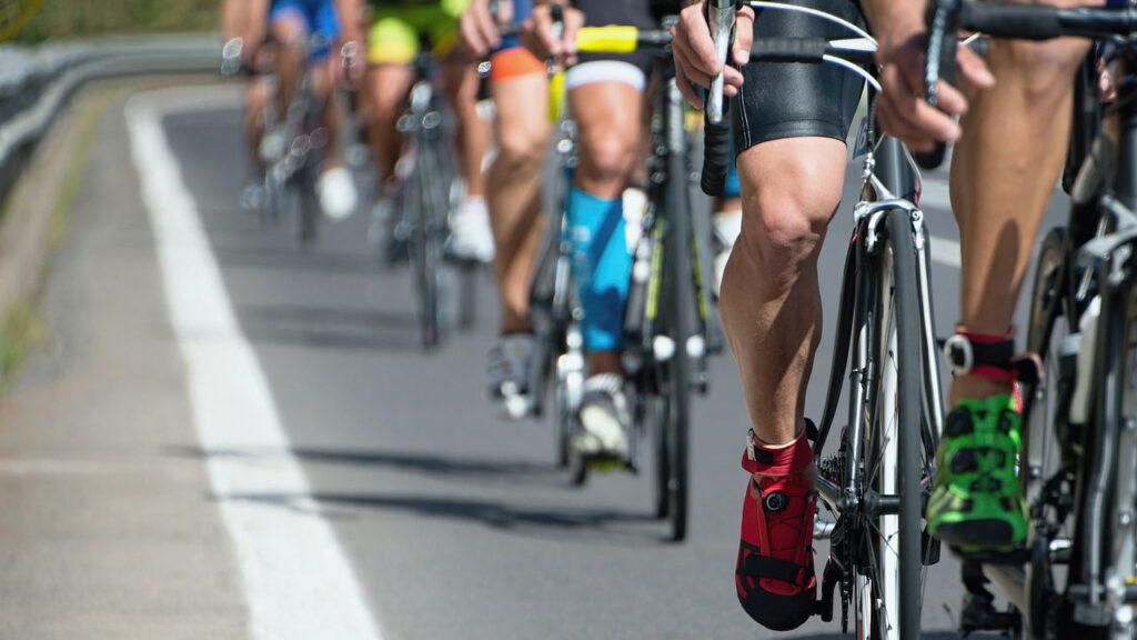 Quer começar no triatlo de curta distância? Guia para iniciantes nadarem, pedalar e correr!