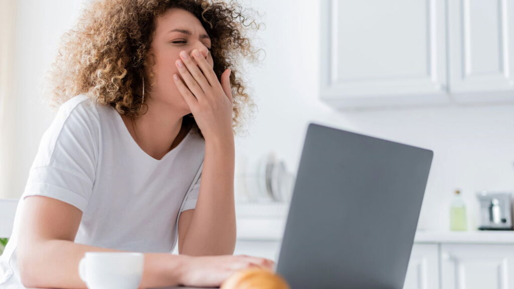 Bocejar é mais do que cansaço e ajuda a resfriar o cérebro