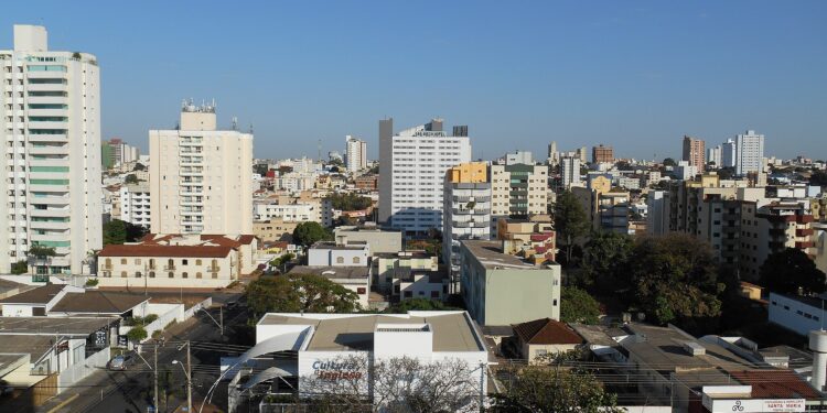 A cidade que virou símbolo de excelência médica no Triângulo Mineiro