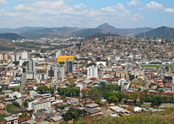 Cidade mineira com indústria forte oferece qualidade de vida e emprego