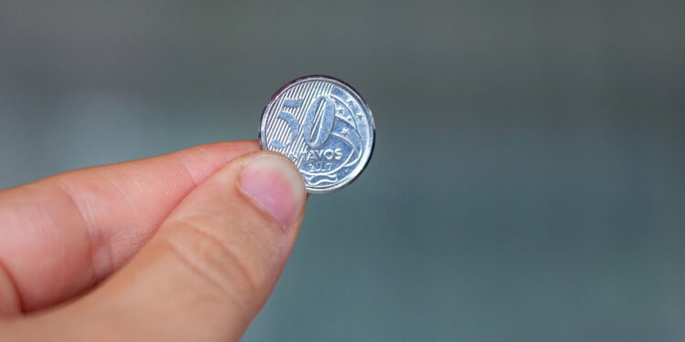 Como identificar a moeda de 50 centavos que virou alvo de colecionadores!
