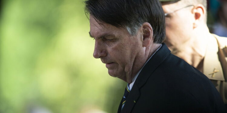 Alexandre de Moraes decreta prisão de Jair Bolsonaro