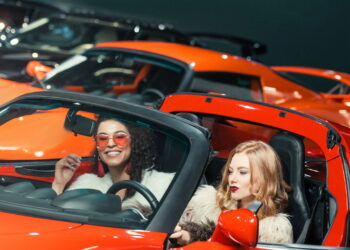 Pesquisa revela por que as pessoas realmente compram carros de luxo!