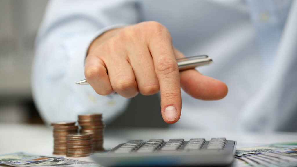 Como fazer um plano financeiro para pagar pequenos consertos em casa!