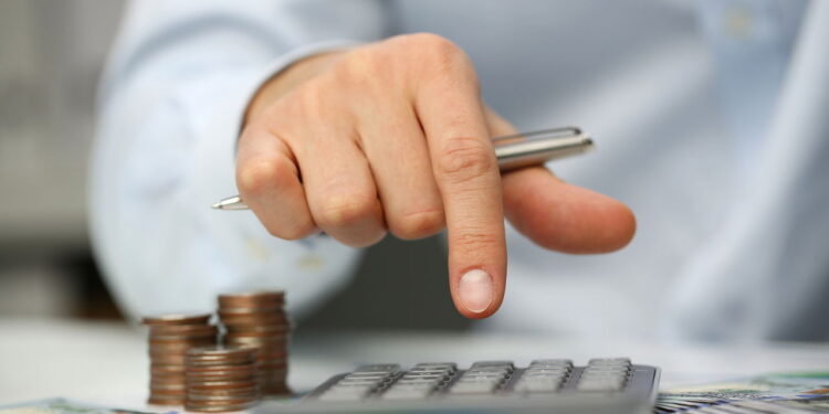 Como fazer um plano financeiro para pagar pequenos consertos em casa!