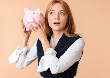 Como economizar em roupas sem abrir mão do estilo!