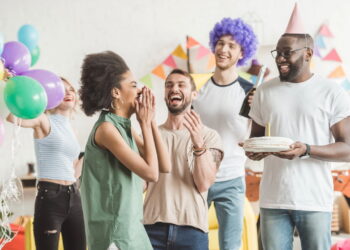 Quer uma festa de aniversário barata? Veja como fazer um orçamento