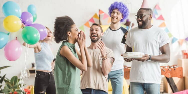 Quer uma festa de aniversário barata? Veja como fazer um orçamento