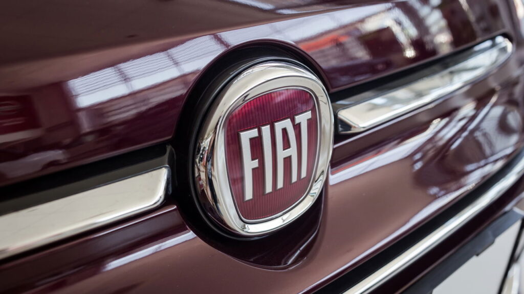 Fiat Strada dispara e se isola como o carro mais vendido do Brasil em 2025!
