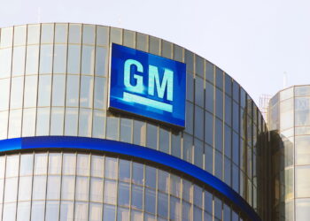 GM tenta se reerguer e prepara novo investimento em carros autônomos!