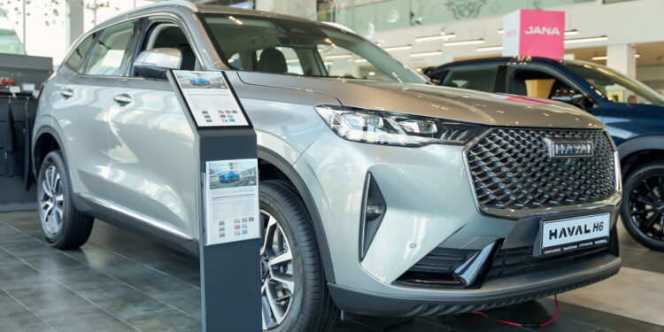 O que dá para comprar com R$ 200 mil no mercado de carros híbridos em 2025? Entenda