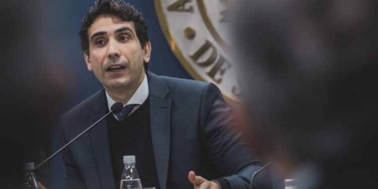 Galípolo, em palestra na ACSP: "No BC, é preciso ter queixo de pedra e estômago de crocodilo"
(Foto: Andre Lessa/Agência DC News)