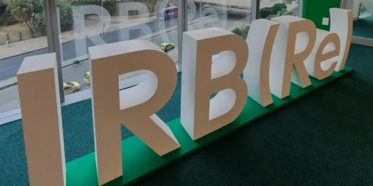 "IRB tem forte melhora operacional e atrai recomendação de compra", avalia Genial