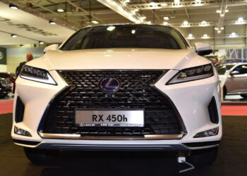O que o mercado de carros híbridos de luxo oferece em 2025! Confira