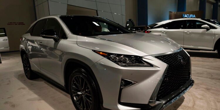 Os melhores carros híbridos de luxo para comprar em 2025!