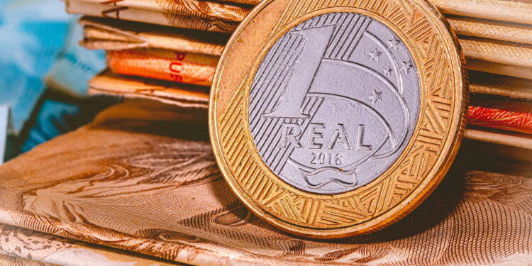 Como identificar a moeda de 1 real de 1998 que pode valer R$ 1.000! Confira