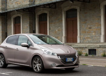 6 carros usados bons e baratos que cabem em um financiamento!