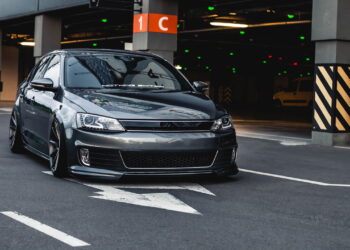 5 carros esportivos de verdade que você pode comprar com até R$ 300 mil