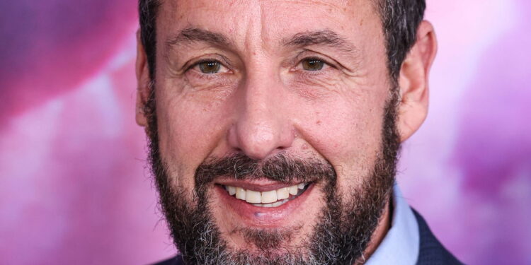 Como Adam Sandler revolucionou a comédia e construiu um legado bilionário