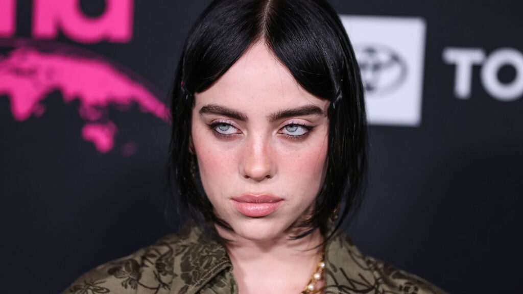 A trajetória de Billie Eilish emociona e inspira milhões de fãs