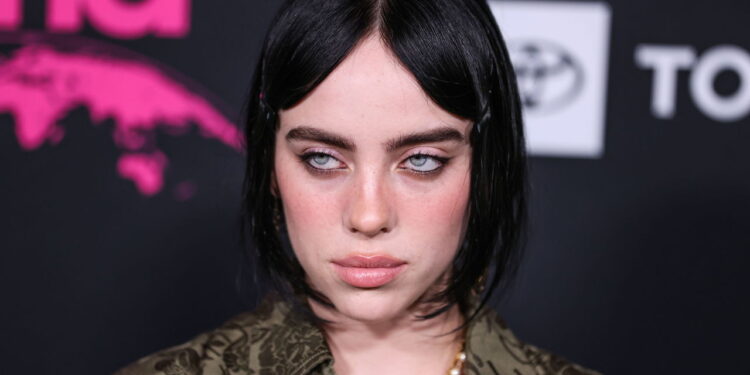 A trajetória de Billie Eilish emociona e inspira milhões de fãs