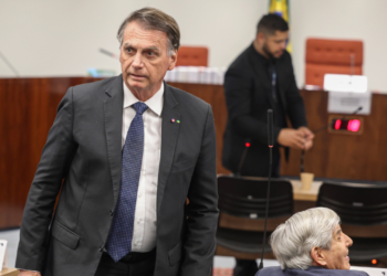 "Prisão de Bolsonaro eleva tensão e pressiona juros", avalia economista