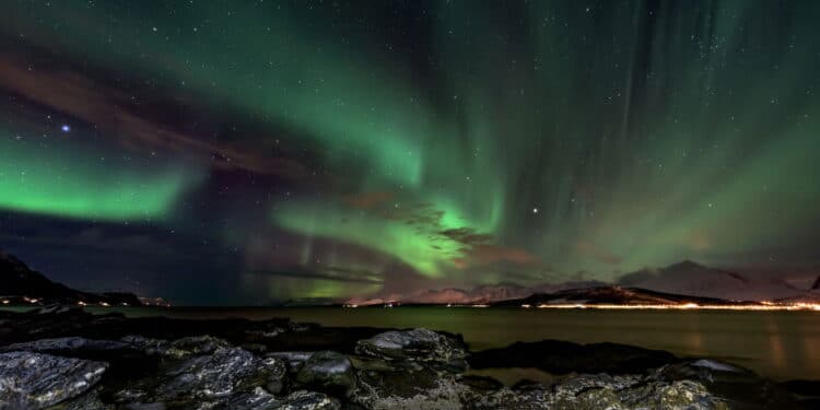 Aurora boreal (Créditos: depositphotos.com / MarcinWojc)