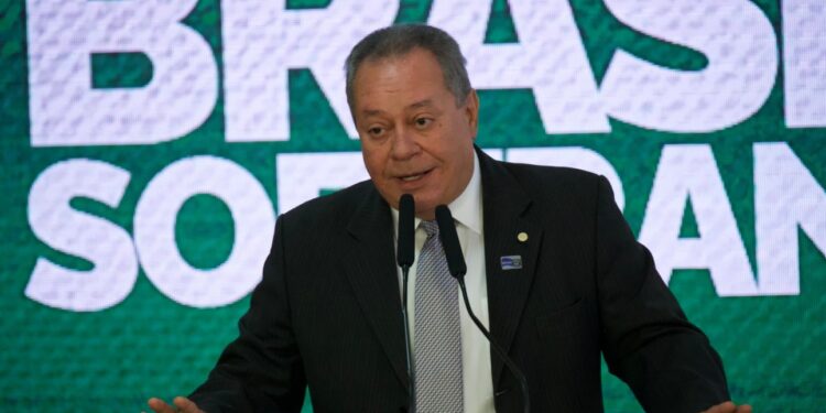 CNI avalia pacote contra tarifaço como positivo, mas alerta para desafios estruturais