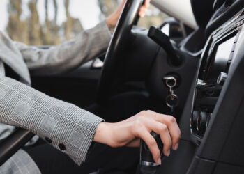 Sinais do painel do carro que você jamais deve ignorar