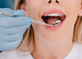 O que cientistas estão descobrindo sobre o esmalte dos seus dentes