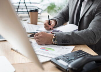 Alta nas falências expõe erros na estratégia de crédito das empresas brasileiras