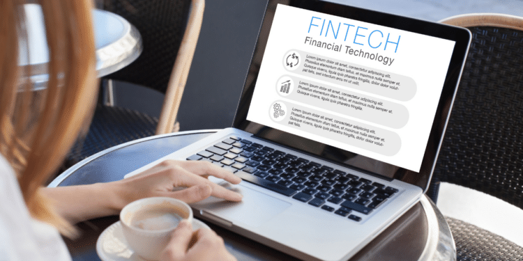 Fintechs passam a ser tratadas como bancos: entenda o que muda