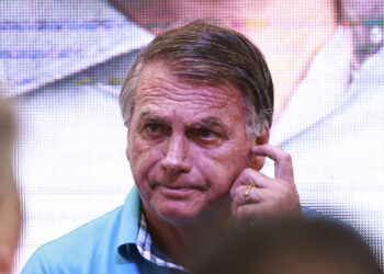Prisão de Bolsonaro levanta questionamentos sobre legalidade e limites do STF